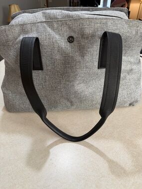 Lululemon bag